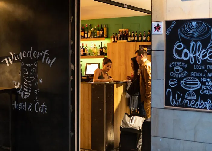 Winederful Hostel&Café Logroño